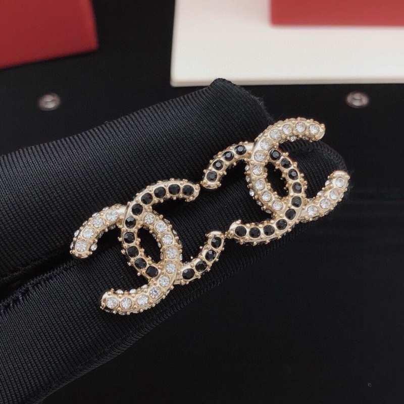 Ch**el earrings